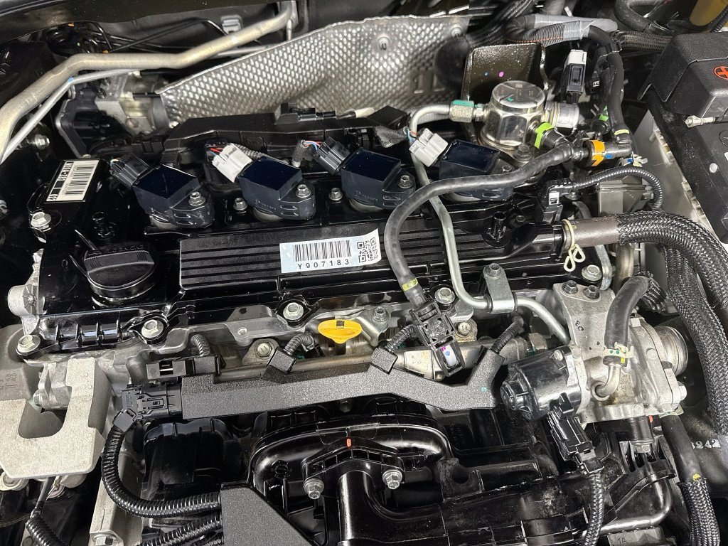 Used 2026 Toyota Corolla Cross LE FWD image 38