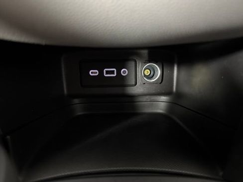 Used 2020 Chevrolet Equinox LT w/ LPO, Floor Liner Package AWD/4WD image 16
