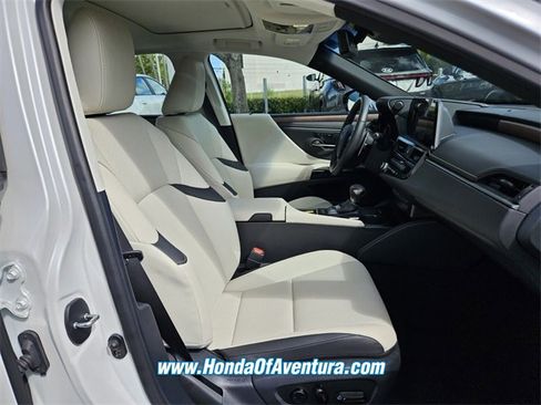 Used 2024 Lexus ES 350 w/ Premium Package image 13