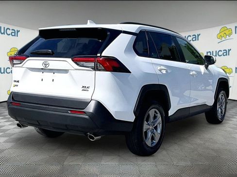 Used 2025 Toyota RAV4 XLE AWD/4WD image 6