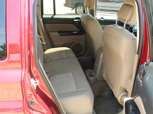 Used 2016 Jeep Patriot Latitude image 20