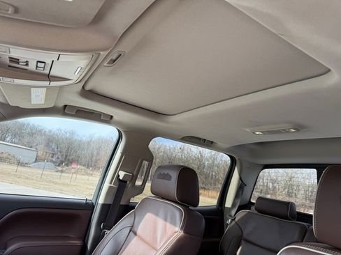 Used 2017 Chevrolet Silverado 1500 High Country image 15