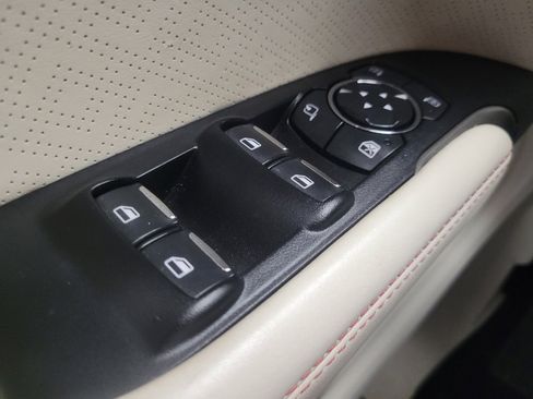 Used 2019 Lincoln MKC Black Label image 27