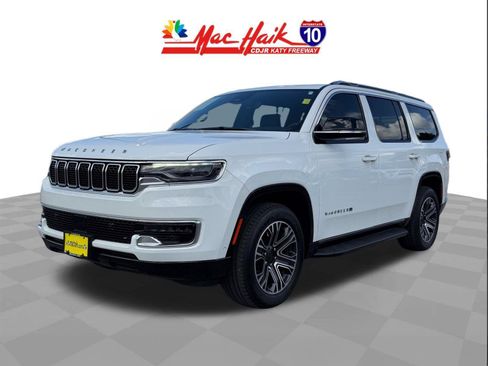 Used 2024 Jeep Wagoneer 4WD w/ Premium Group I image 4