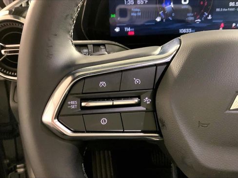 Used 2026 Chevrolet Equinox LT FWD image 18