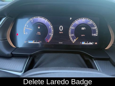 New 2025 Jeep Grand Cherokee Altitude image 17