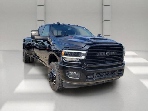 Used 2024 RAM 3500 Laramie w/ Night Edition AWD/4WD image 3