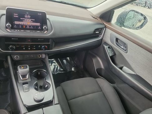 Used 2023 Nissan Rogue S image 15