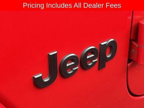 Used 2021 Jeep Gladiator Sport AWD/4WD image 3