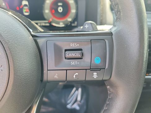Certified 2024 Nissan Rogue SL FWD image 21