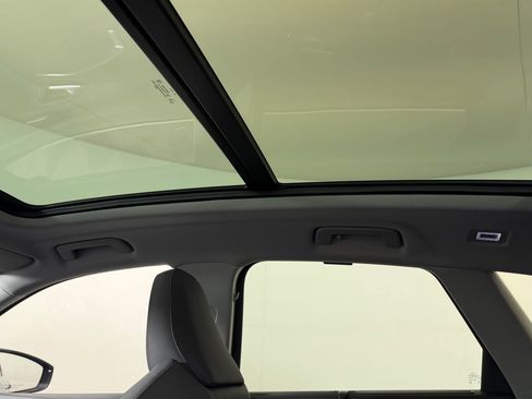 Certified 2025 Audi Q5 Prestige AWD/4WD image 24