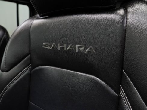 Certified 2021 Jeep Wrangler Unlimited Sahara w/ Cold Weather Group image 23