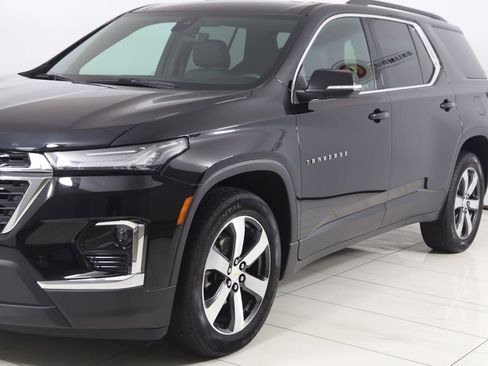 Used 2023 Chevrolet Traverse LT w/ LT Premium Package AWD/4WD image 56