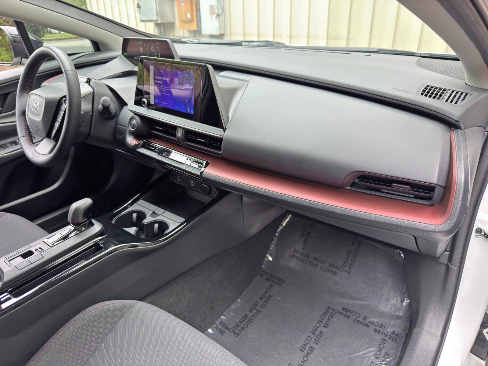 Used 2024 Toyota Prius Prime FWD image 13