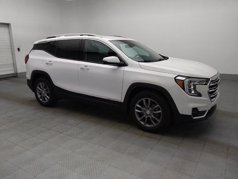 Used 2024 GMC Terrain SLT FWD image 11