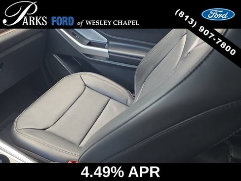 Used 2023 Ford Explorer Limited w/ Limited Technology Package RWD image 15