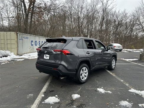 Used 2024 Toyota RAV4 LE image 23