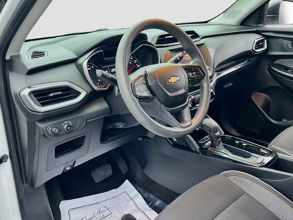 Used 2021 Chevrolet TrailBlazer LS AWD/4WD image 9