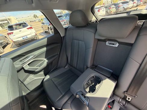 Used 2025 Audi Q5 Premium w/ Convenience Package AWD/4WD image 15