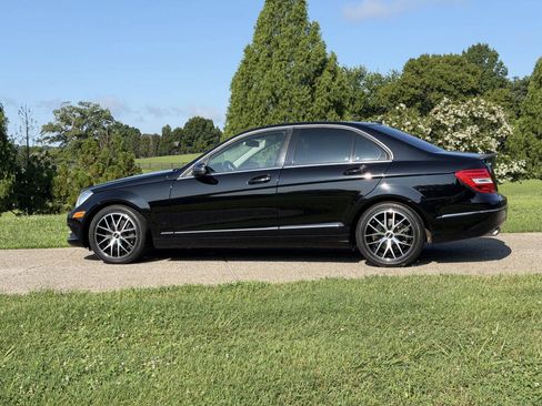 Used 2013 Mercedes-Benz C 300 4MATIC Sedan image 1