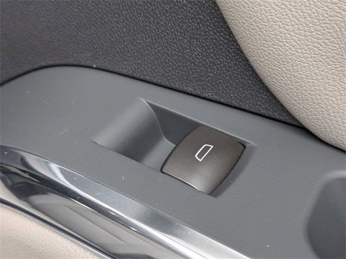 New 2026 Chevrolet Traverse LT w/ Sun and Wheel Package image 35