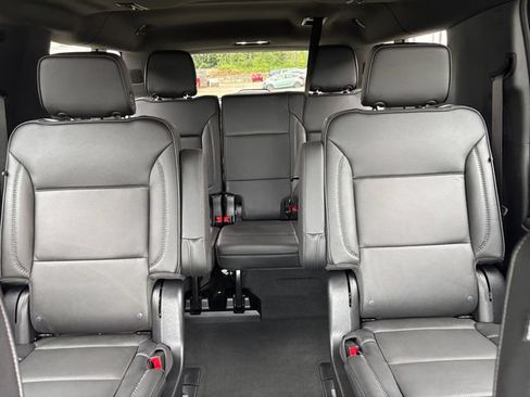 Used 2026 GMC Yukon XL Denali w/ Sun & Power Step Package AWD/4WD image 22