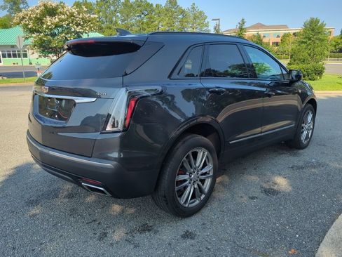 Used 2022 Cadillac XT5 Sportv w/ Technology Package AWD/4WD image 3