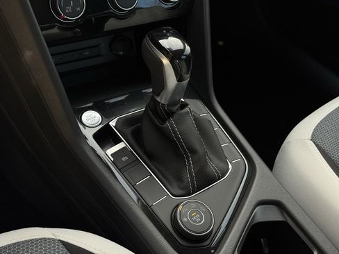 New 2025 Volkswagen Taos S image 23