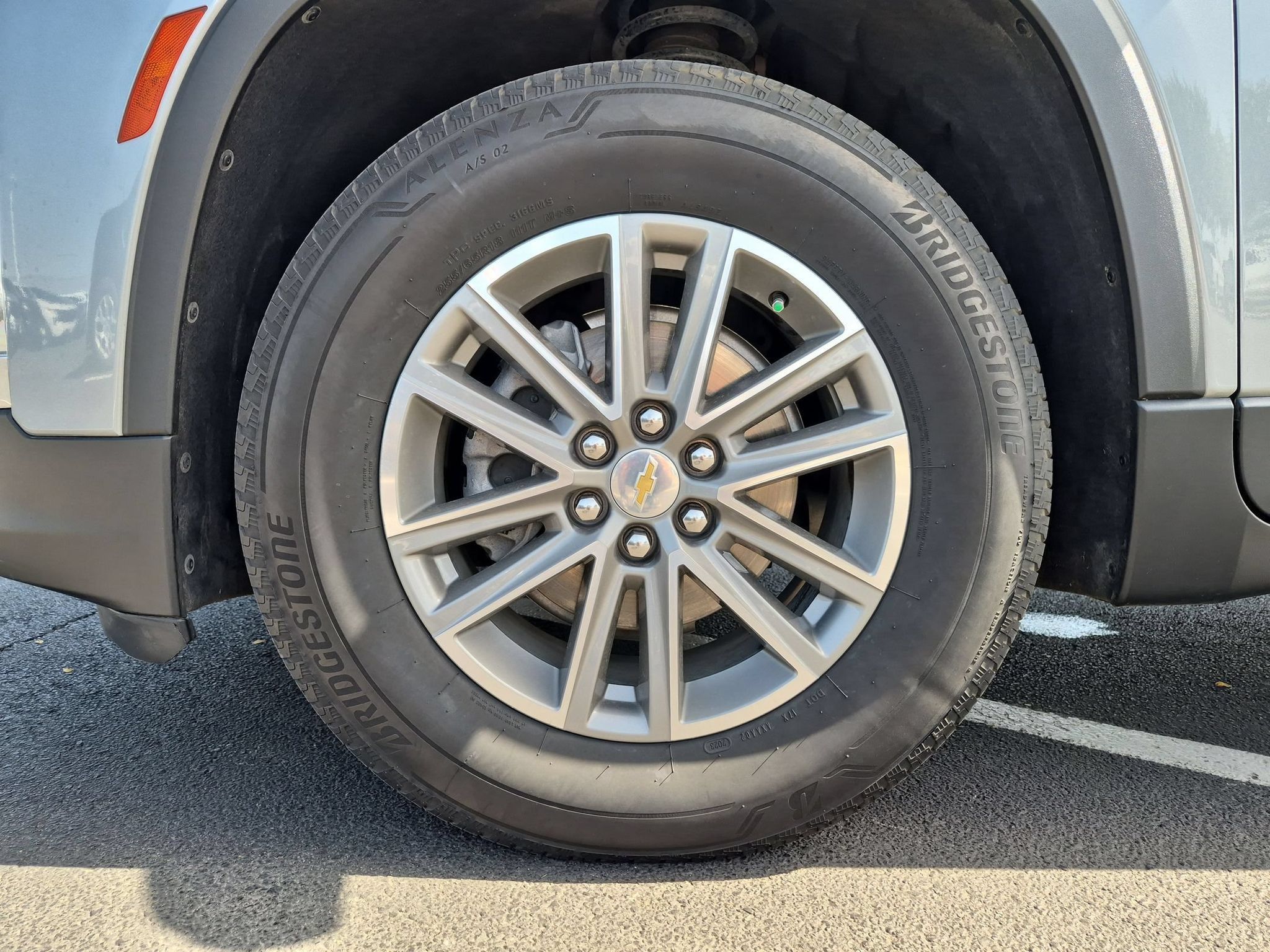 Certified 2023 Chevrolet Traverse LT FWD image 32
