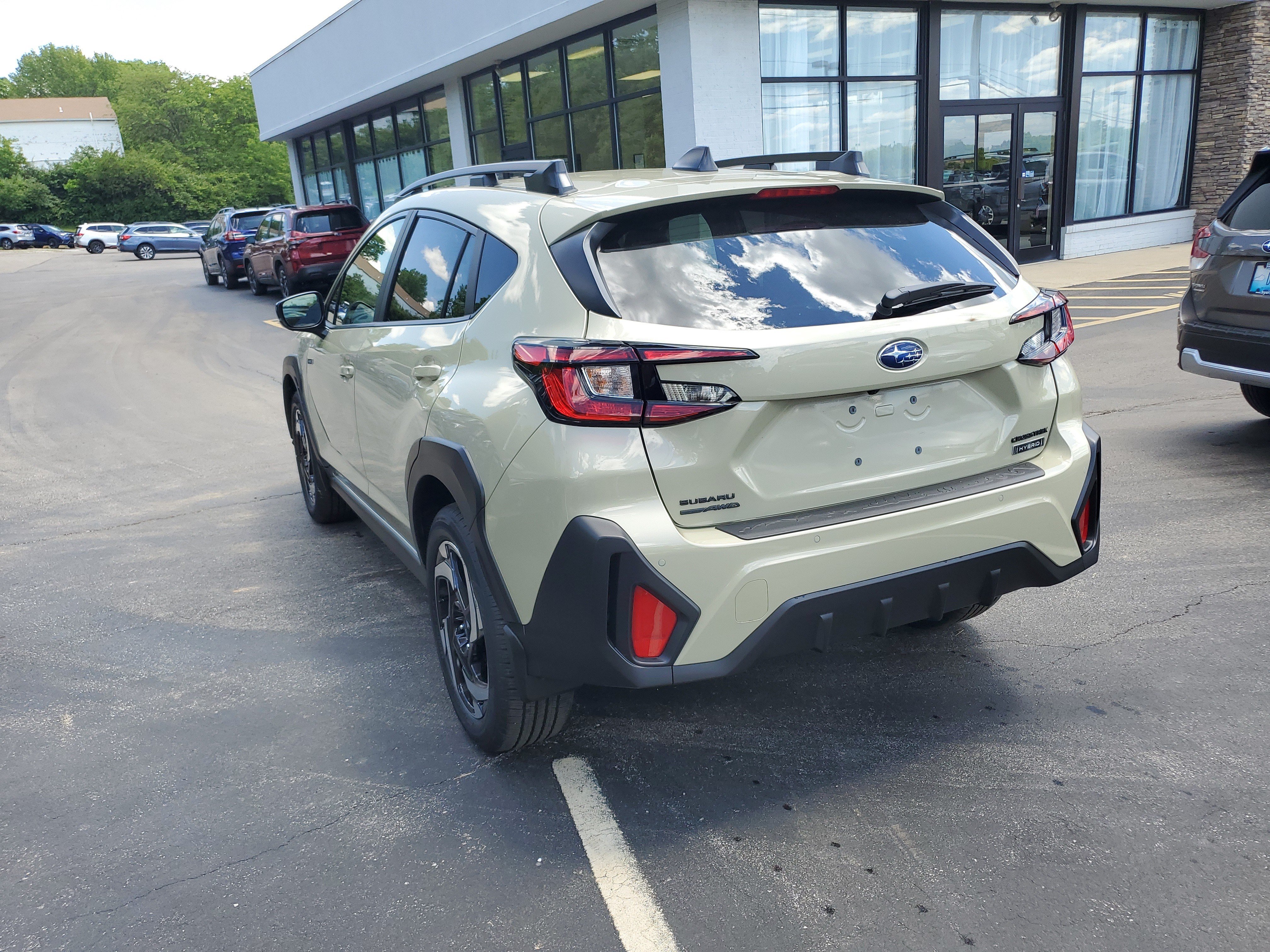 New 2026 Subaru Crosstrek 2.5i Limited w/ Convenience Package AWD/4WD image 2