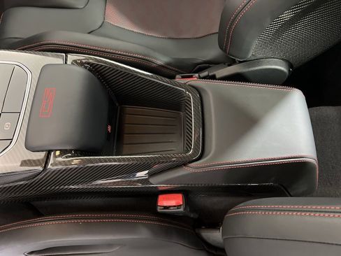 Certified 2025 BMW M4 CS AWD/4WD image 31