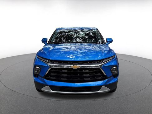 Used 2026 Chevrolet Blazer LT FWD image 2