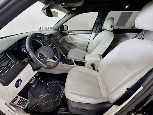 Used 2023 Volkswagen Tiguan SE R-Line image 19