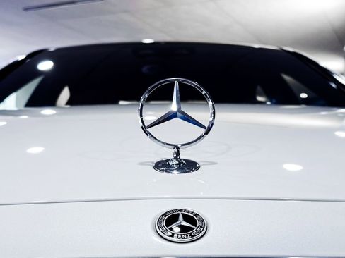 Used 2023 Mercedes-Benz S 580 4MATIC Sedan image 12