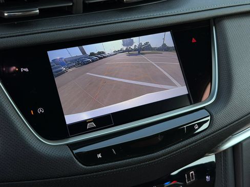 Used 2023 Cadillac XT5 Premium Luxury FWD image 16