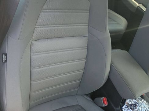 Used 2017 Honda CR-V LX image 19