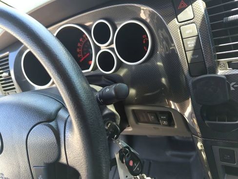 Used 2013 Toyota Tundra 2WD Double Cab w/ SR5 Pkg image 23