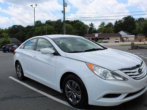Used 2013 Hyundai Sonata GLS FWD image 3