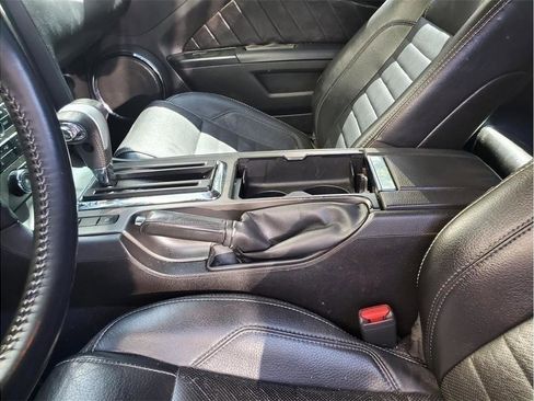 Used 2010 Ford Mustang GT Premium RWD image 15
