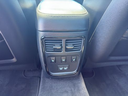 Used 2018 Chrysler 300 S w/ 300S Premium Group AWD/4WD image 33