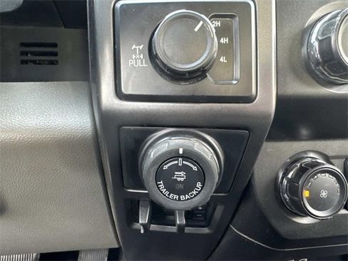 Used 2019 Ford F150 XLT w/ Trailer Tow Package image 20