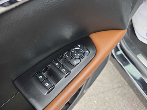 Used 2023 Lincoln Nautilus Reserve w/ Equipment Group 201A image 20