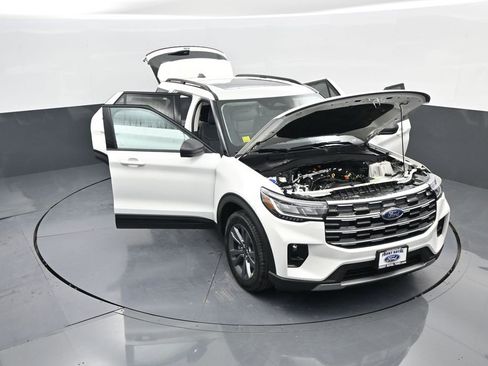 New 2026 Ford Explorer Active image 60