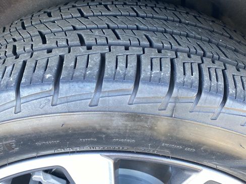 Used 2022 Chevrolet Equinox Premier image 18