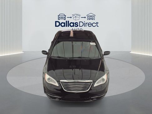 Used 2013 Chrysler 200 Touring image 3