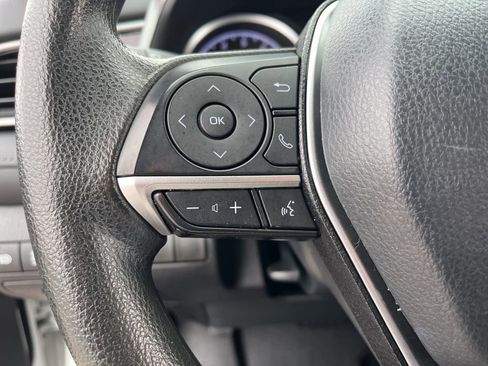 Used 2023 Toyota Camry LE image 21