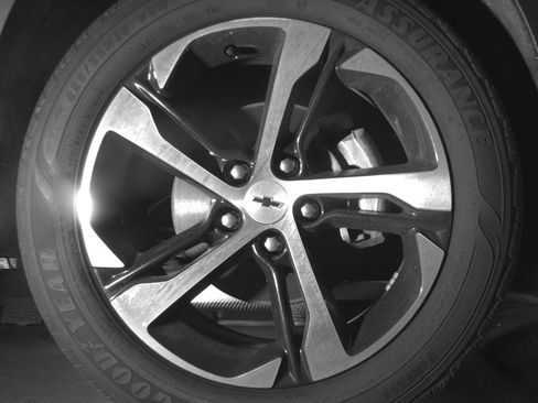 Used 2024 Chevrolet Trax RS FWD image 11