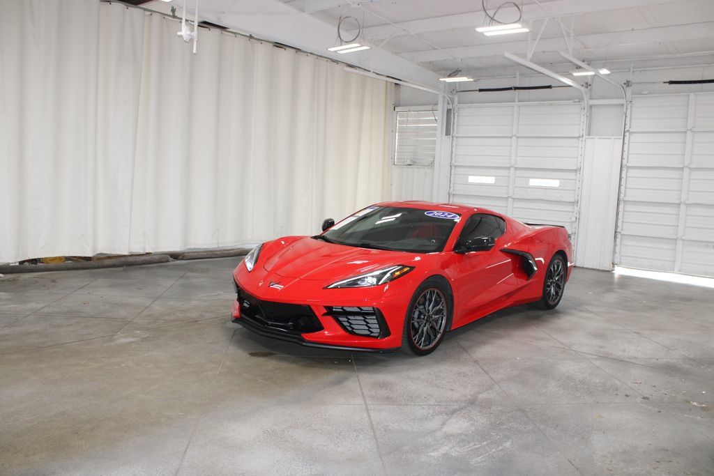 Used 2024 Chevrolet Corvette Stingray Coupe w/ 1LT RWD image 4