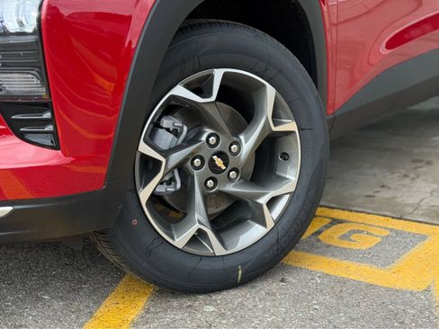 New 2026 Chevrolet Trax LT image 14