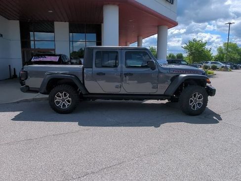 Certified 2024 Jeep Gladiator Mojave w/ Technology Group AWD/4WD image 33